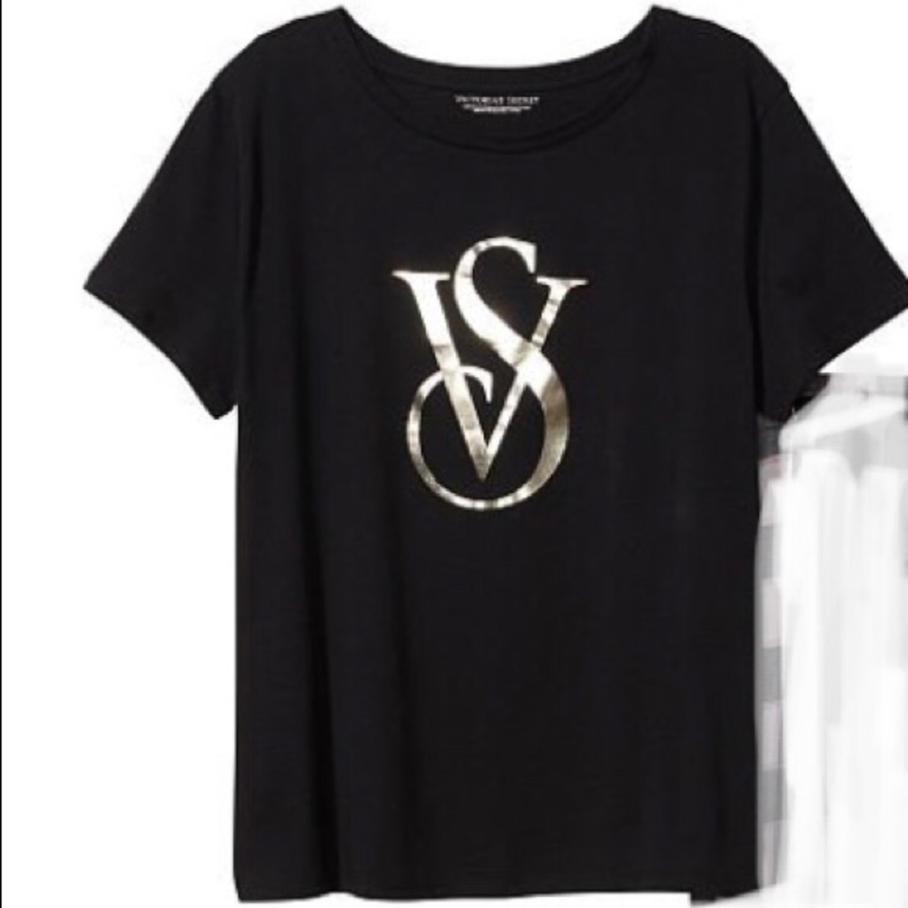 NWT Victoria Secret T- Shirt